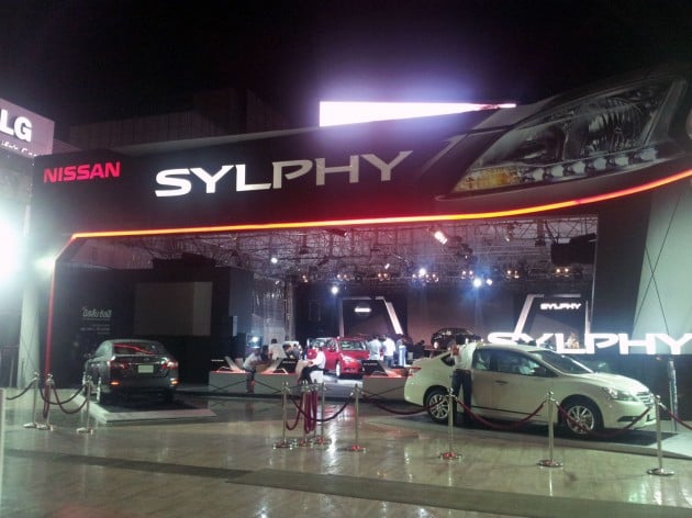 20120830_221042b Nissan Sylphy launched in Thailand – new model gets improved 1.6, new 1.8, CVT; from 746,000 baht