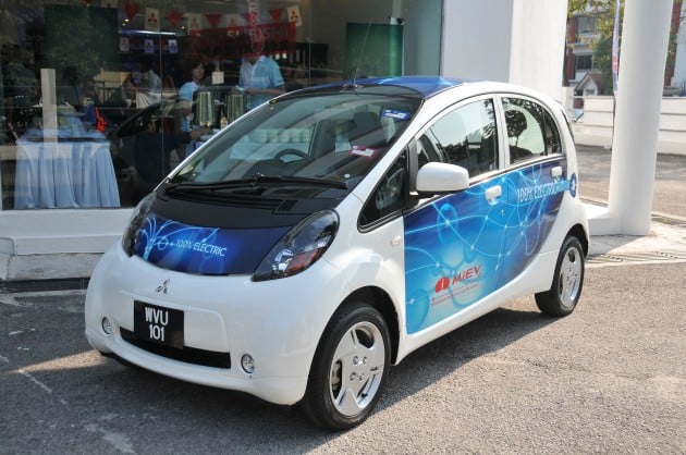 Mitsubishi_i-miev_launch_001