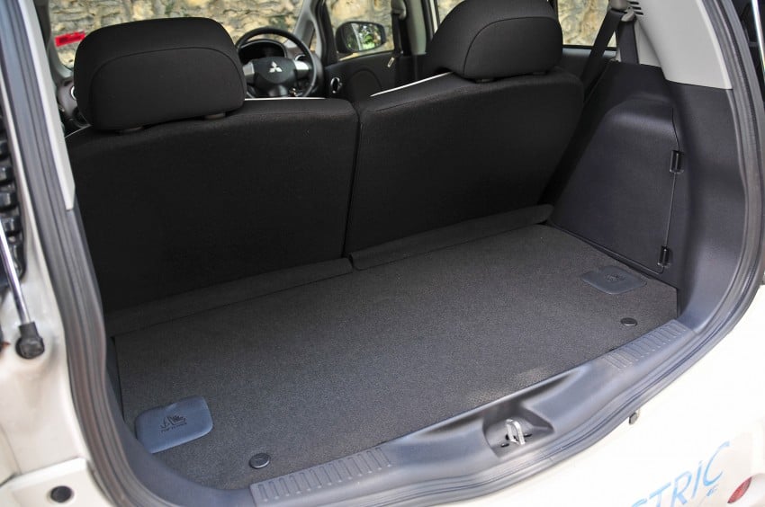 Mitsubishi i-MiEV launched in Malaysia for RM136k – the first all-electric vehicle to be sold in this country 162953