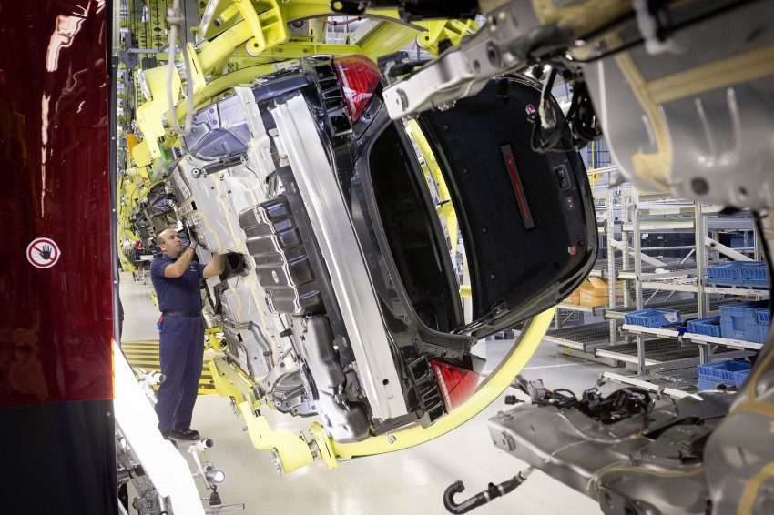W222 Mercedes-Benz S-Class rolls off production line 180092