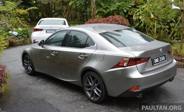 Lexus IS 250 Luxury and F Sport  19