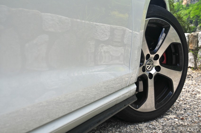 DRIVEN: New 220 PS Volkswagen Golf GTI Mk7 tested 189506