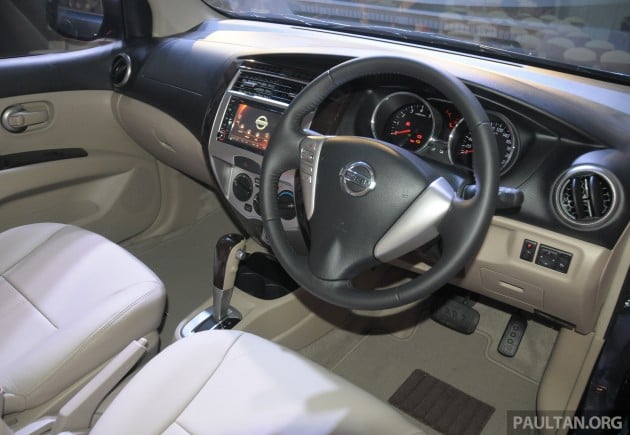 Nissan_Grand_Livina_facelift_launch_ 006