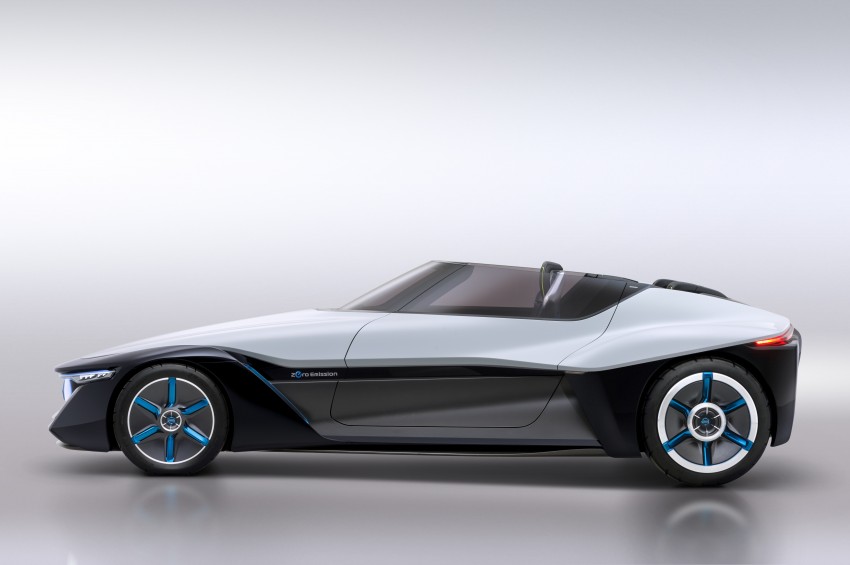 Tokyo 2013: Nissan BladeGlider – set to soar, one day 214392
