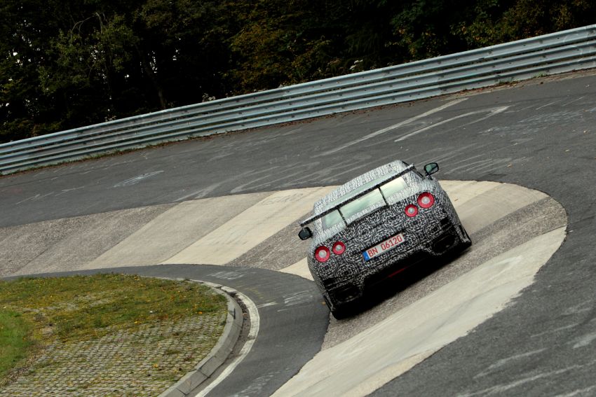 Nissan GT-R Nismo debuts – 600 hp, 7:08 ‘Ring time 211735