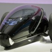 Tokyo 2013: Toyota FV2 – going solo on three wheels