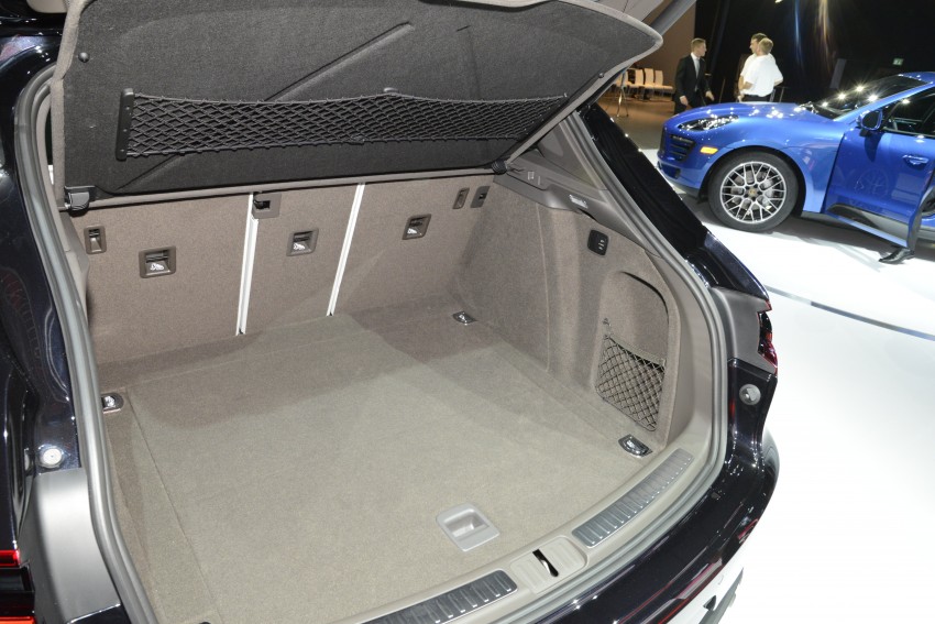 Porsche Macan SUV unveiled in LA with up to 400 hp 212490