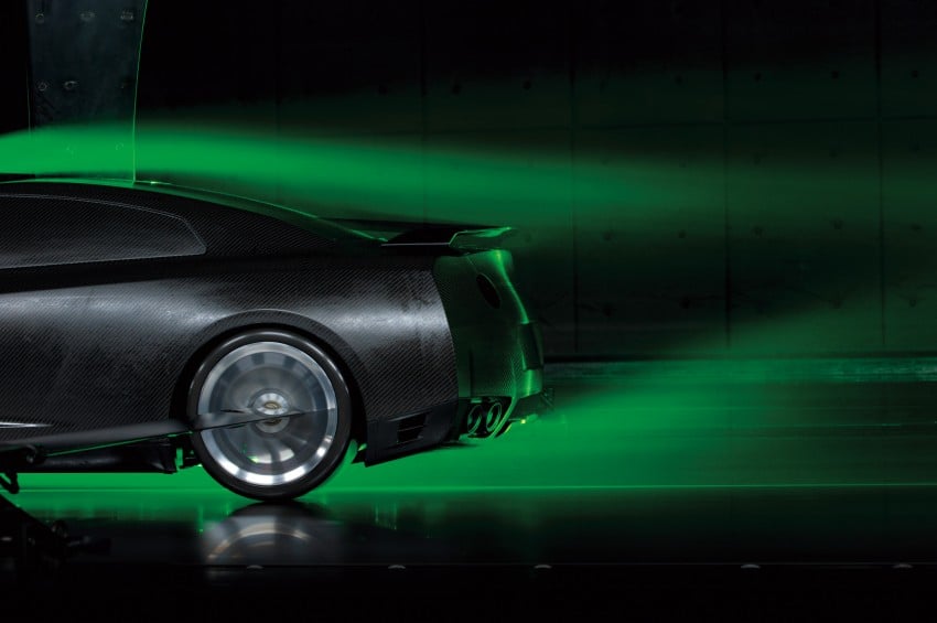 2014 Nissan GT-R facelift unveiled in Tokyo with updated suspension and looks 212293