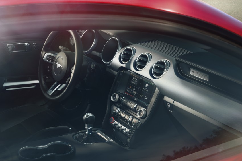 Sixth-generation Ford Mustang: first details on 2.3L Ecoboost inline-4 and 5.0L V8 engines 215852