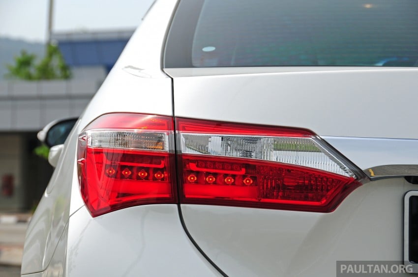 DRIVEN: 2014 Toyota Corolla Altis 2.0V on local roads 222496