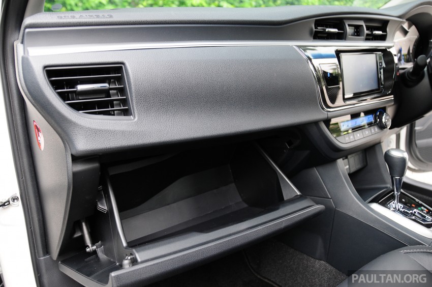 DRIVEN: 2014 Toyota Corolla Altis 2.0V on local roads 222517