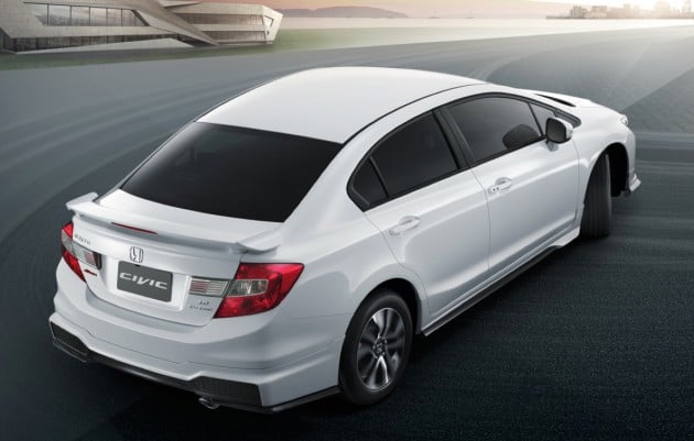 2014_Honda_Civic_facelift_Thailand_08