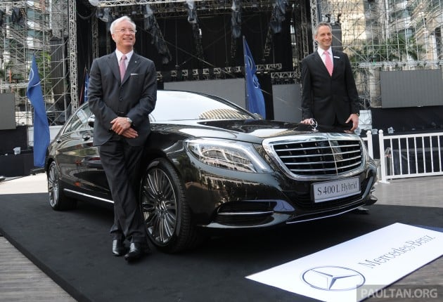 W222_Mercedes-Benz_S_400_Hybrid_000