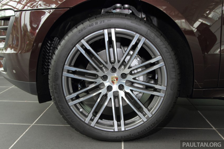 GALLERY: Porsche Macan in Malaysian showroom 271447