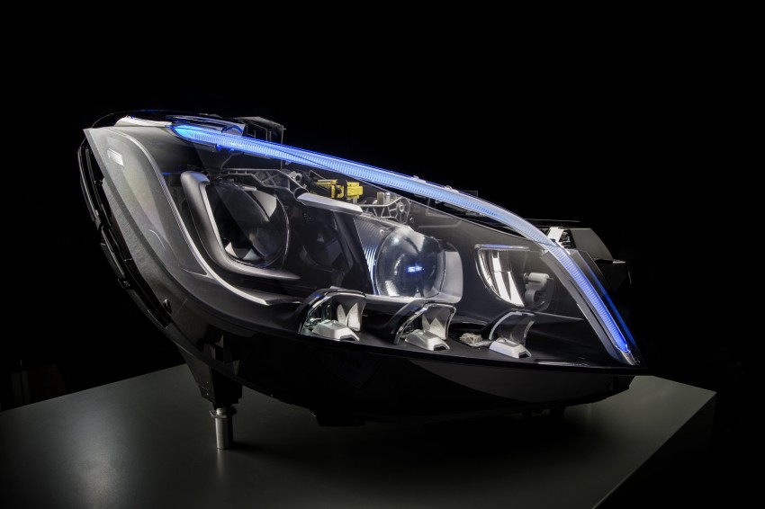 Mercedes-Benz unveils 84-LED Multibeam headlight 288387