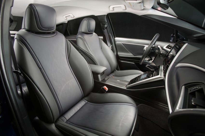 Toyota Mirai fuel cell vehicle officially revealed; touts a range of 483 km, available in second quarter of 2015 288812