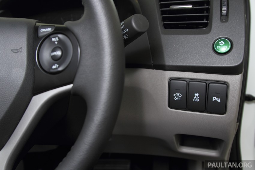 GALLERY: 2014 Honda Civic 1.8S facelift in showroom 288302