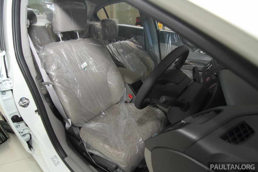GALLERY: 2014 Honda Civic 1.8S facelift in showroom 288316