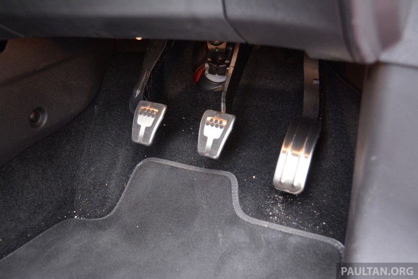 GALLERY: Ford Fiesta ST and Focus ST compared 298392