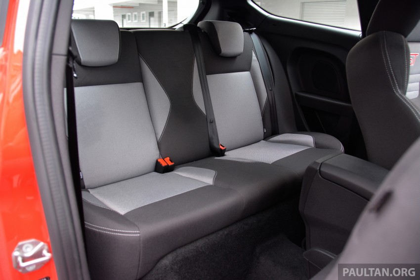GALLERY: Ford Fiesta ST and Focus ST compared 298388
