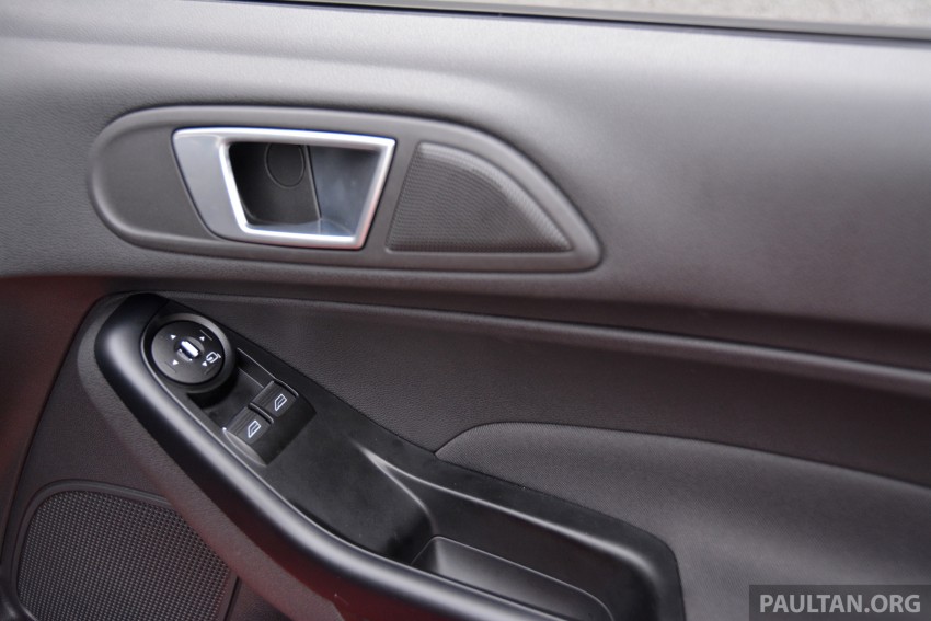 GALLERY: Ford Fiesta ST and Focus ST compared 298387