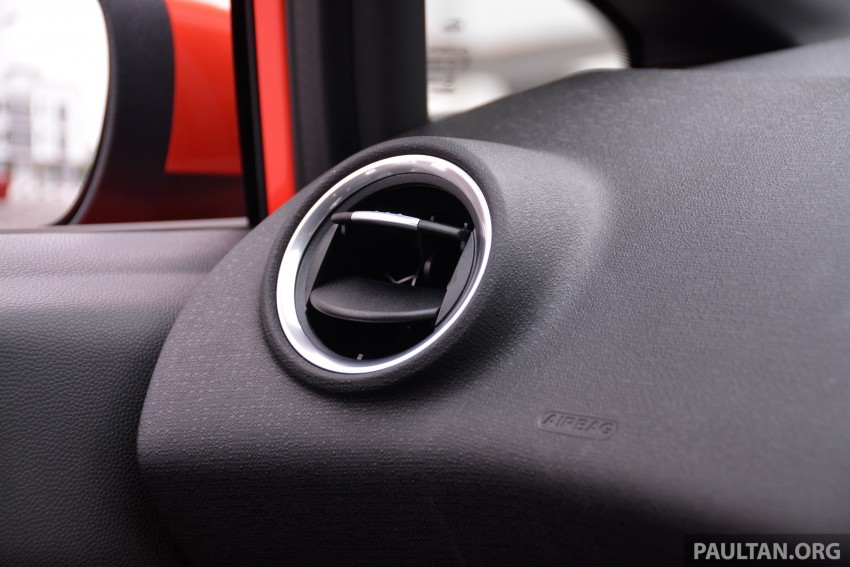 GALLERY: Ford Fiesta ST and Focus ST compared 298386