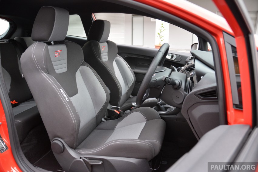 GALLERY: Ford Fiesta ST and Focus ST compared 298401