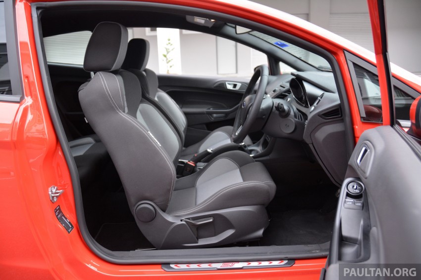 GALLERY: Ford Fiesta ST and Focus ST compared 298381