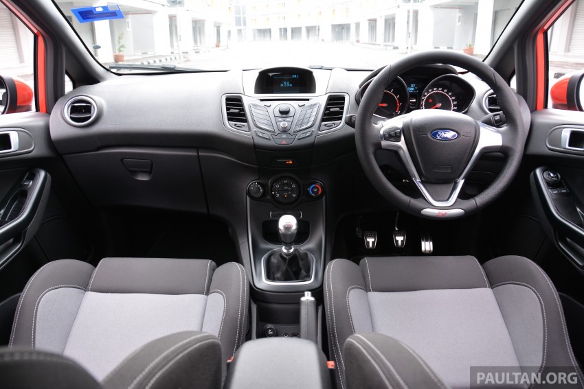 GALLERY: Ford Fiesta ST and Focus ST compared 298398