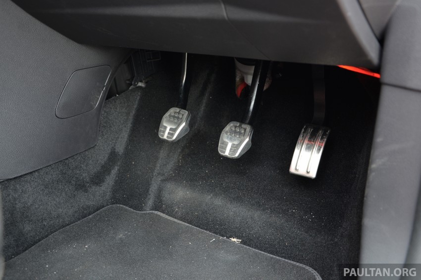 GALLERY: Ford Fiesta ST and Focus ST compared 298366