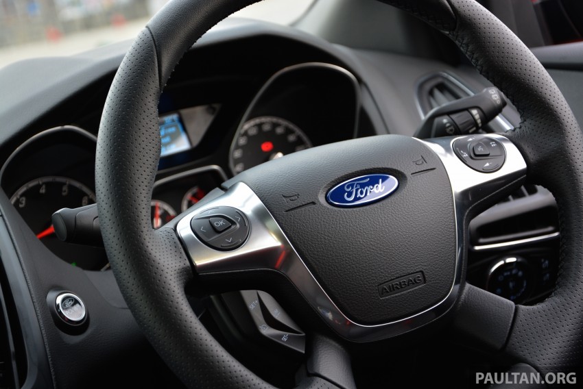 GALLERY: Ford Fiesta ST and Focus ST compared 298356