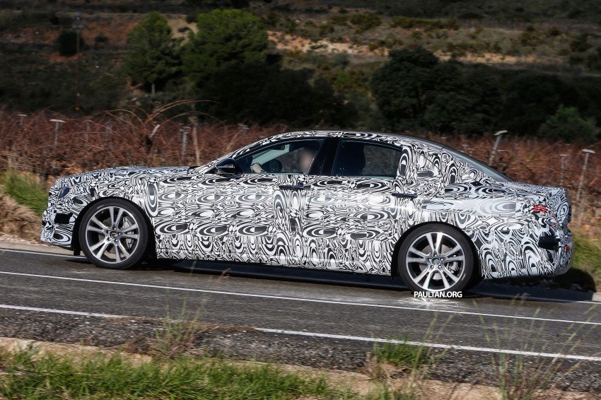 SPYSHOTS: Next-generation W213 Mercedes-Benz E-Class – a baby S-Class on the inside? 293308