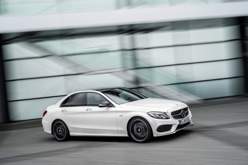 Mercedes-Benz C 450 AMG 4Matic debuts – sportier chassis, 3.0 litre twin-turbo V6 with 362 hp and 518 Nm 303080
