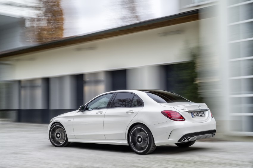 Mercedes-Benz C 450 AMG 4Matic debuts – sportier chassis, 3.0 litre twin-turbo V6 with 362 hp and 518 Nm 303076