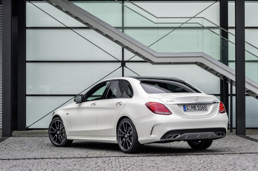 Mercedes-Benz C 450 AMG 4Matic debuts – sportier chassis, 3.0 litre twin-turbo V6 with 362 hp and 518 Nm 303063