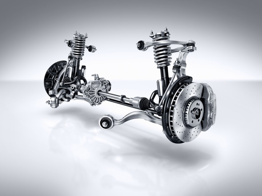 Mercedes-Benz C 450 AMG 4Matic debuts – sportier chassis, 3.0 litre twin-turbo V6 with 362 hp and 518 Nm 303000