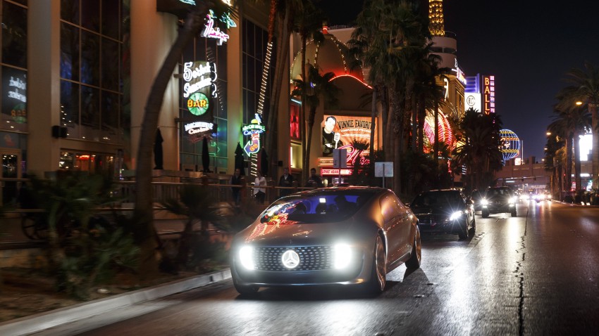 Mercedes-Benz F 015 Luxury in Motion debuts at CES 300801