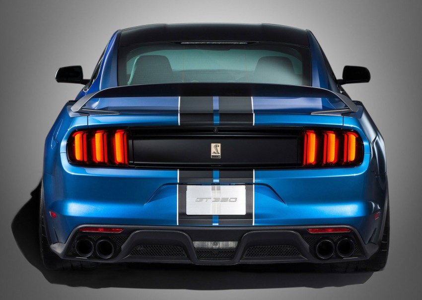 Shelby GT350R – the 5.2 V8 track-ready Ford Mustang 302674