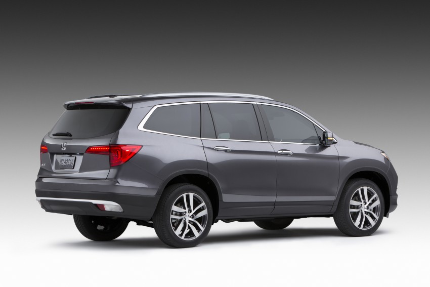GALLERY: 2016 Honda Pilot unveiled in Chicago 311320