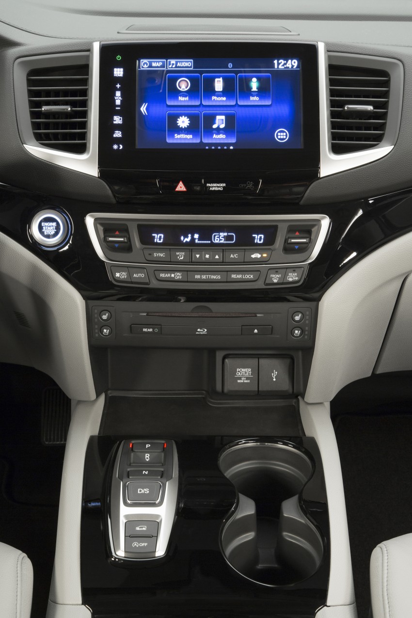 GALLERY: 2016 Honda Pilot unveiled in Chicago 311334