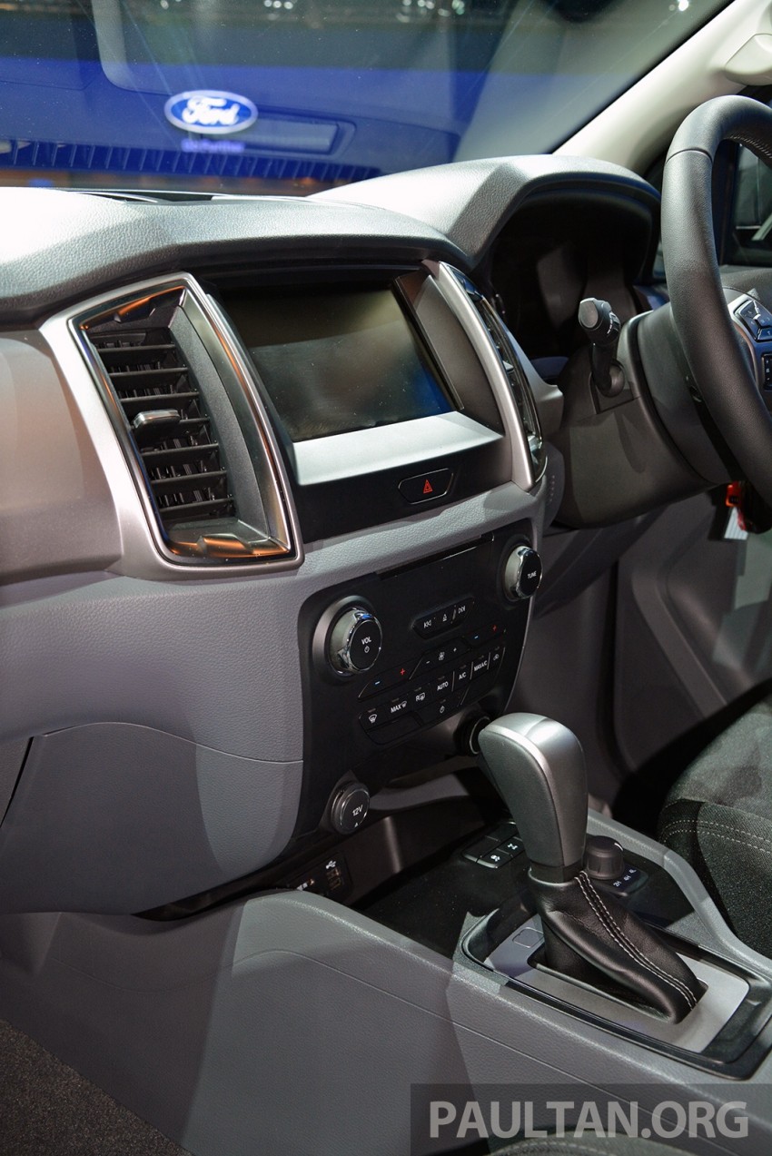 2015 Ford Ranger makes world debut in Thailand 320445