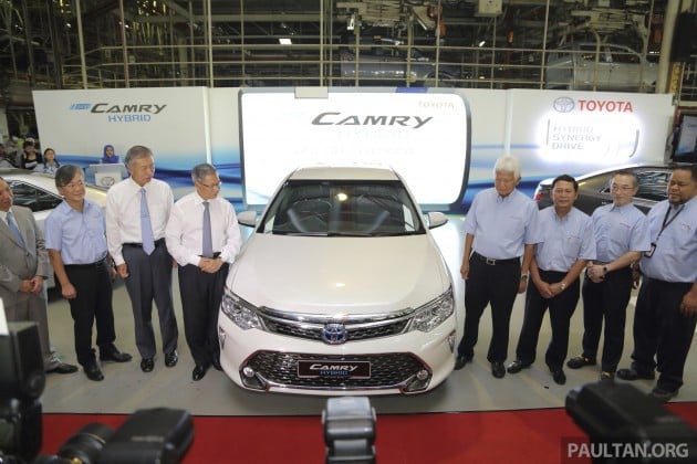 Toyota Camry Hybrid Line Off 2