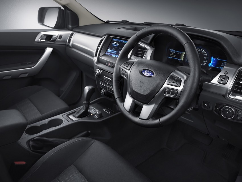 2015 Ford Ranger makes world debut in Thailand 320468