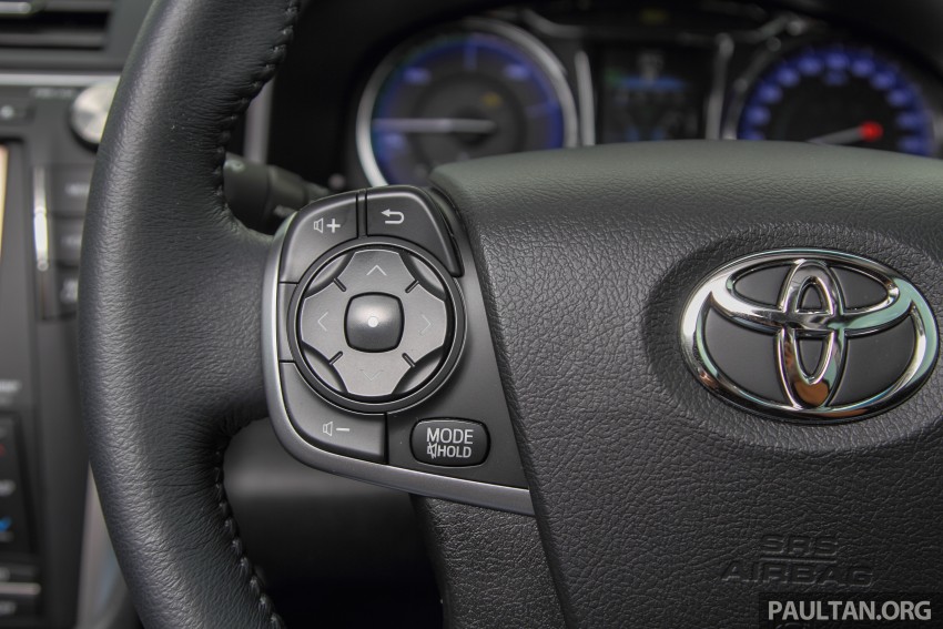 VIDEO: 2015 Toyota Camry Hybrid walk-around tour 333083