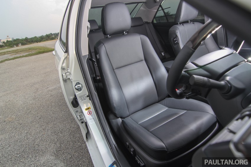 VIDEO: 2015 Toyota Camry Hybrid walk-around tour 333101