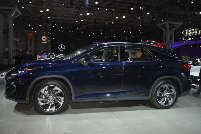 Lexus RX 450h and RX 350 F Sport debut at NYIAS 325440