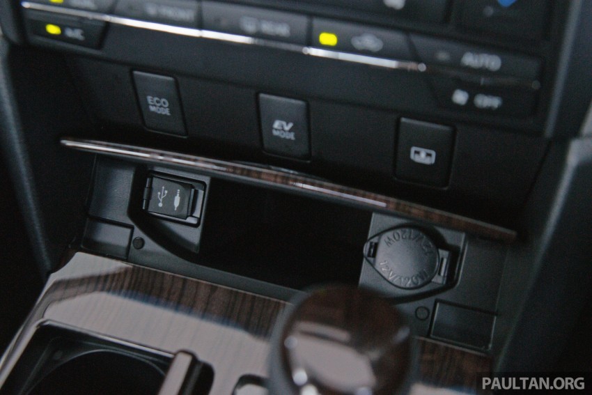 2015 Toyota Camry launched in Malaysia – new 6-spd 2.0E RM150k, 2.0G RM160k, 2.5 Hybrid RM175k 324216