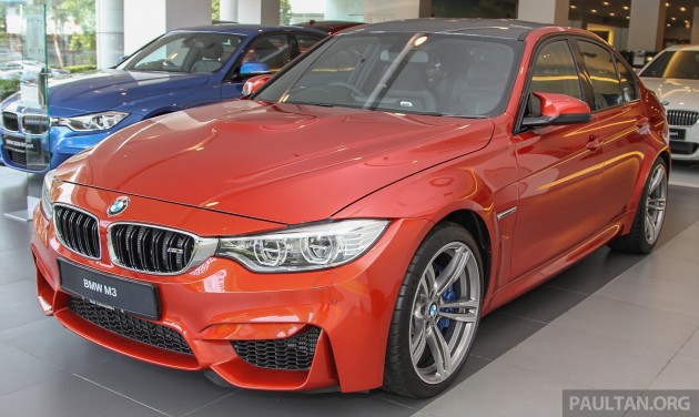 bmw-m3-sedan-showroom 2