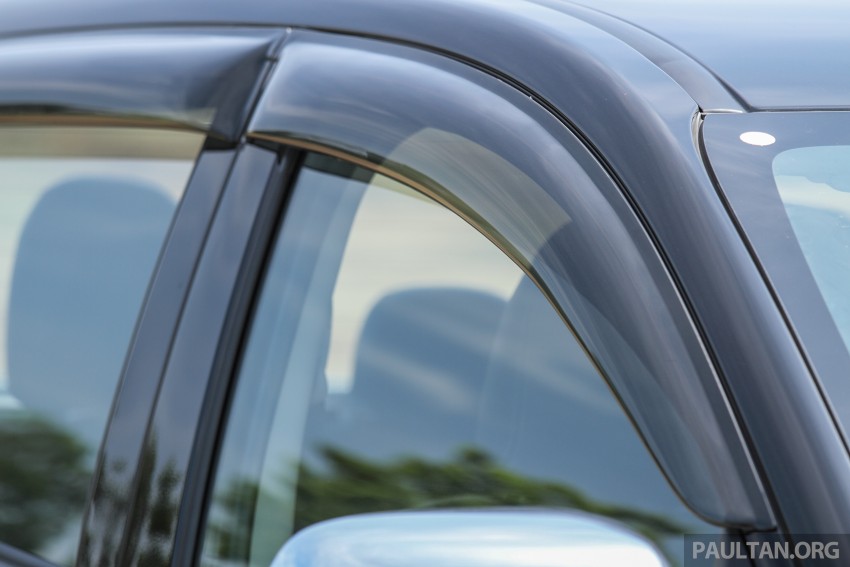 GALLERY: New and old Mitsubishi Triton, side-by-side 346633