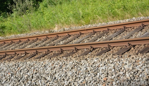 Train_tracks_ 001